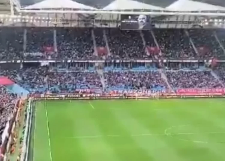 Η Τράμπζονσπορ κατέρριψε το ρεκόρ προσέλευσης με 40.368 άτομα σε αγώνα του UEFA Youth League