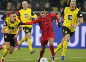 Φουλ επίθεση…