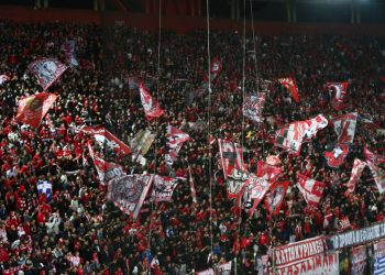 Σε απολογία κλήθηκαν Ολυμπιακός, ΑΕΚ κι άλλες τρεις ΠΑΕ