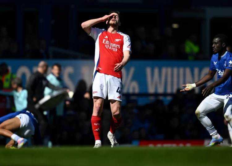 Δώρο τίτλου της Έβερτον στη Λίβερπουλ