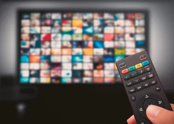 Νέο κύκλωμα με 7.000 συνδρομητές-πειρατές και 25 εκατ. έσοδα – Παγώνουν λογαριασμοί και ακίνητα των εμπλεκομένων