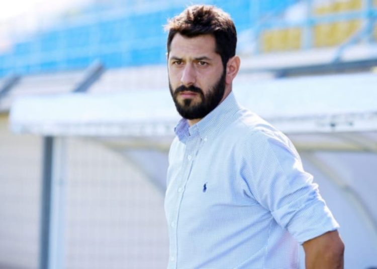 Νέος προπονητής της ΑΕΛ ο Γιώργος Πετράκης