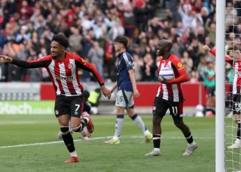  Είδε… αστεράκια η Γιουνάιτεντ, ήττα 4-3 από τη Μπρέντφορντ