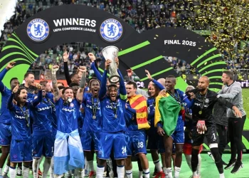 Ιστορικός τίτλος με επιβλητική ανατροπή για την Τσέλσι