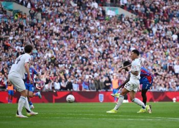 Με σύμμαχο την παράδοση…