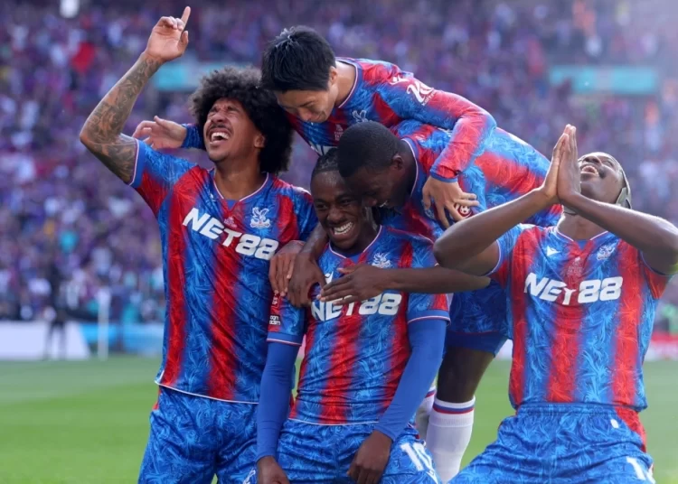 Πήρε το κύπελλο η Κρίσταλ Πάλας κι έγραψε χρυσή ιστορία