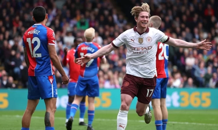 Ντε Μπρόινε για το μέλλον του: «Μιλάω με αρκετές ομάδες, είναι δύσκολη απόφαση»