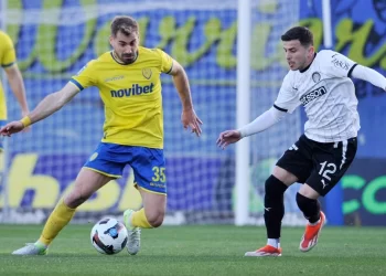 Έμεινε και ο Μαυρίας στον Παναιτωλικό