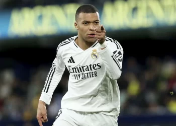 O Εμπαπέ πήρε το Χρυσό Παπούτσι 