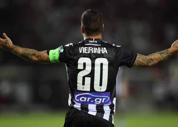 Το συγκινητικό «αντίο» του Βιεϊρίνια στο ποδόσφαιρο