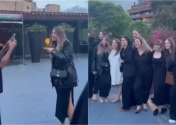 Τουρίστριες ζήτησαν από τον Γιαμάλ να τις βγάλει φωτογραφία χωρίς να ξέρουν ποιος είναι