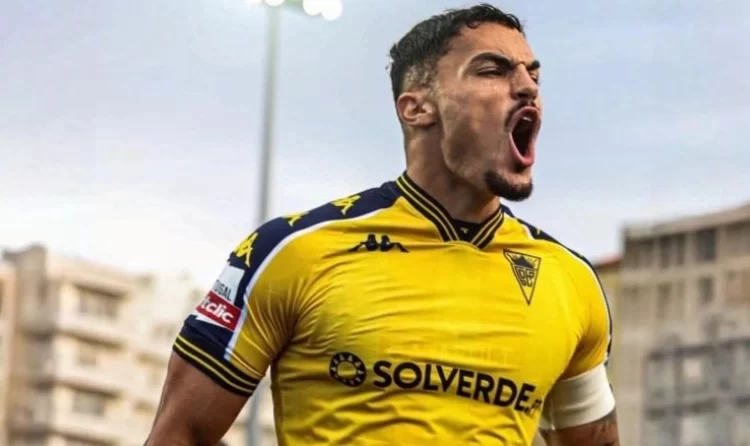 Ο Πέδρο Άλβαρο έρχεται στη Θεσσαλονίκη για εξετάσεις και υπογραφές στον Άρη