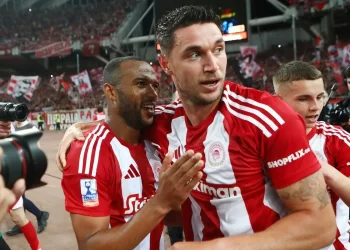 Δυνατό φιλικό με τη Νάπολι για τον Ολυμπιακό