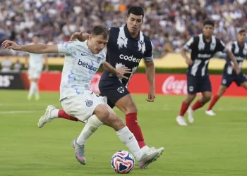 Πληρώνει από ημίχρονο