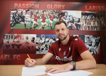 Και επίσημα στην ΑΕΛ ο Μπόγιαν Κοβάσεβιτς