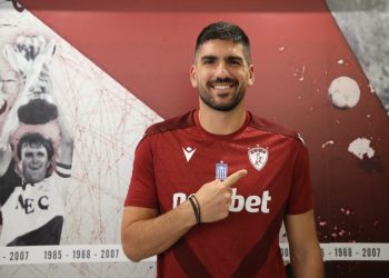 ΑΕΛ: Δικός της και ο Παντελάκης