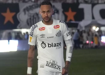 Ο Νεϊμάρ είναι σε συζητήσεις με τη Μαρσέιγ που προσπαθεί να τον επαναφέρει στη Γαλλία