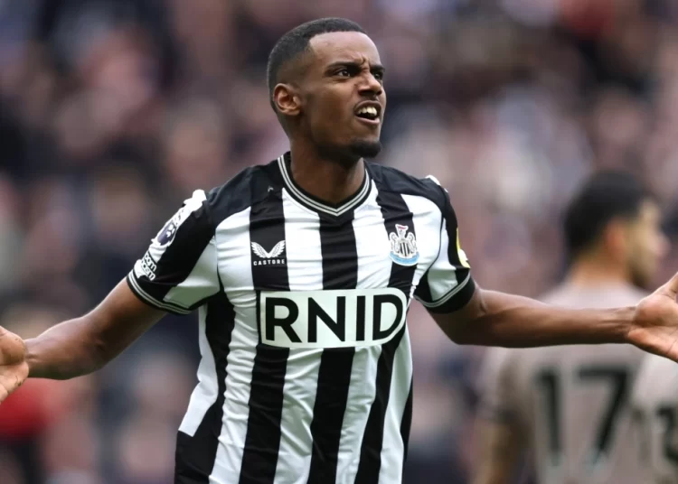 Προφορική συμφωνία Λίβερπουλ – Ίσακ για συμβόλαιο έως το 2031