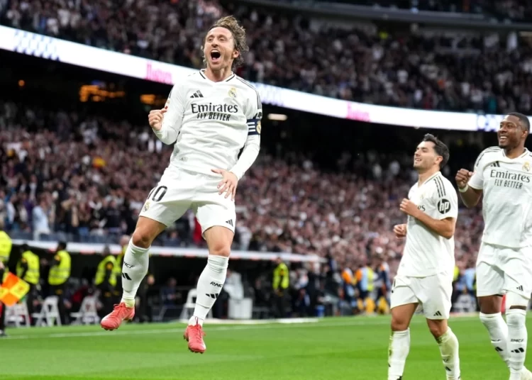 Ο Μόντριτς περνάει ιατρικά και ανακοινώνεται από τη Μίλαν