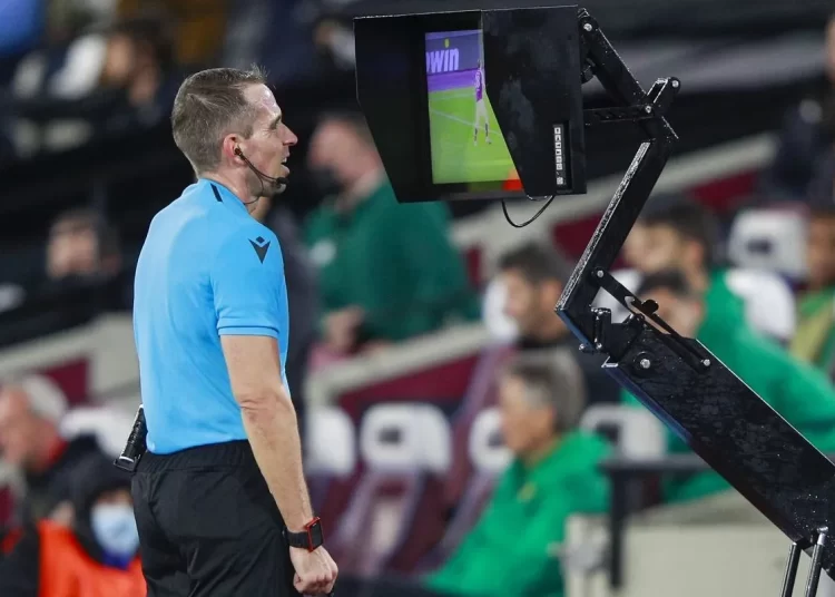 Η La Liga φέρνει την επανάσταση: Οι προπονητές θα μπορούν να κάνουν VAR Challenge δύο φορές σε κάθε αγώνα