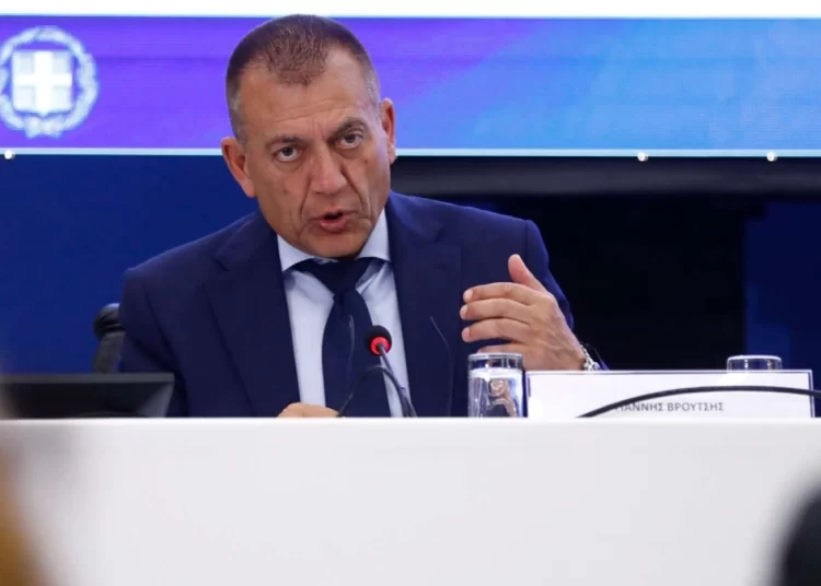 Αυτόματες ποινές σε παράγοντες που βρίζουν στα γήπεδα