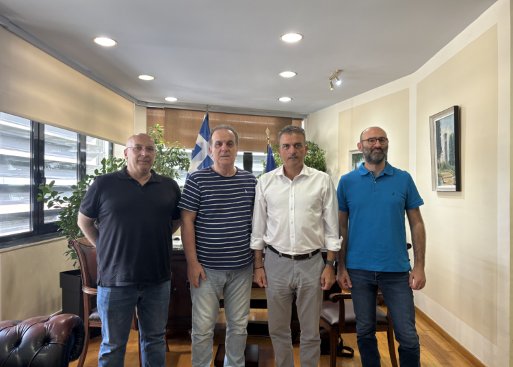 Συνάντηση των «Φίλων Μουσείου ΑΕΛ» με τον Θανάση Μαμάκο για τη χρηματοδότηση του νέου χώρου στο AEL FC Arena