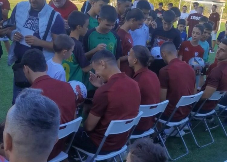 «Sold out» της ΠΑΕ ΑΕΛ Novibet στο γήπεδο της Νίκαιας του Δήμου Κιλελέρ