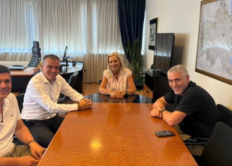 Εθιμοτυπική επίσκεψη του Δημάρχου Λαρισαίων στη Γραμματέα της Αποκεντρωμένης Διοίκησης Θεσσαλίας – Στερεάς Ελλάδας