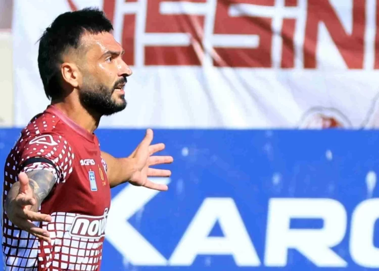 Παρελθόν από την ΑΕΛ Μωραΐτης, Παναγιωτίδης και Δούμτσης