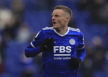 Η Κρεμονέζε πάει για το μεταγραφικό “μπαμ” με την απόκτηση του Τζέιμι Βάρντι