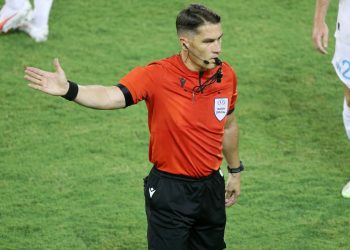 Οι αποδοχές των διαιτητών βγήκαν… στη φόρα – Ο τοπ ρέφερι που αμείβεται με τα λιγότερα