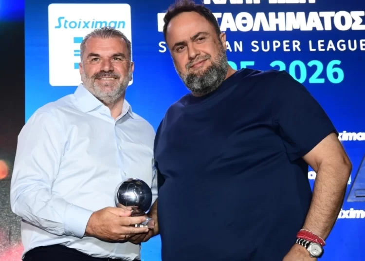 Η Νότιγχαμ Φόρεστ κατέληξε στον Ποστέκογλου για τον πάγκο της