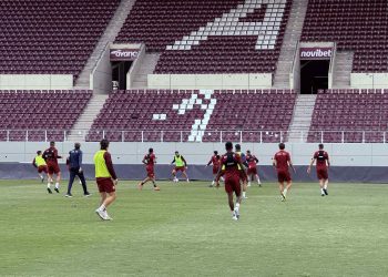 Σχέδια επί… χόρτου για τον αγώνα με Ολυμπιακό