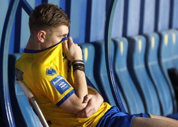 Διπλό πλήγμα στον Παναιτωλικό – Στα «πιτς» Αποστολόπουλος και Μλάντεν