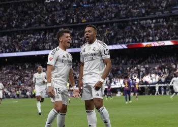 Κυριαρχική η Ρεάλ, νίκησε την Μπαρτσελόνα στη Μαδρίτη και πήρε… αποστάσεις