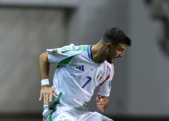 Με την έδρα και τα γκολ