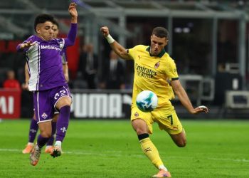 Nίκη για κορυφή η Μίλαν