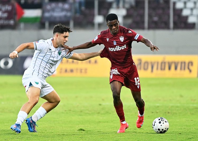 ΑΕΛ Novibet: Η «βυσσινί» αποστολή με Λεβαδειακό