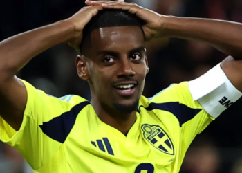 Επένδυση 30.000 λιρών σε σκύλο φύλακα από τον Ίσακ – Δέχεται απειλές για τη ζωή του