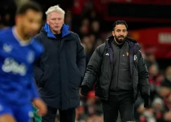 Απίστευτες δηλώσεις Αμορίμ – Μόγες μετά το χαστούκι του Γκέιγ στον Κιν: “Μακάρι να τσακώνονταν και οι δικοί μου παίκτες”