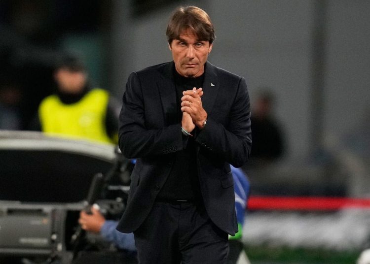 Η άγρια κατσάδα του Κόντε στους παίκτες της Νάπολι έφερε κρίσιμο κορυφής με τον Ντε Λαουρέντις