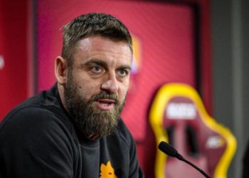 Ντε Ρόσι: Στο «τιμόνι» της Τζένοα έως το 2026