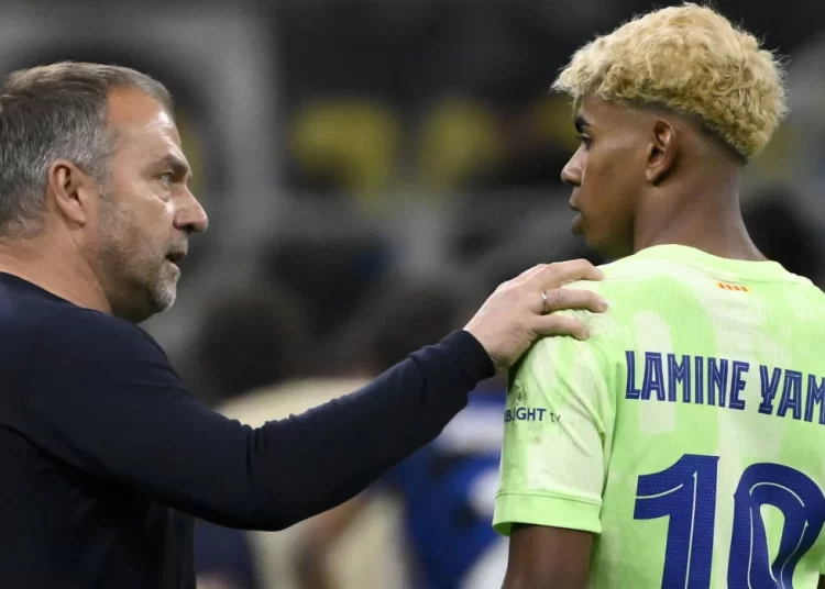 «Βόμβα» στην Ισπανία με Φλικ – «Ζήτησε να φύγει από τη Μπαρτσελόνα εξαιτίας του Γιαμάλ»