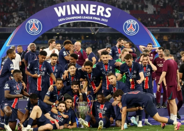 Κυρίαρχη Παρί στην κορυφαία ενδεκάδα της FIFPRO για το 2025!