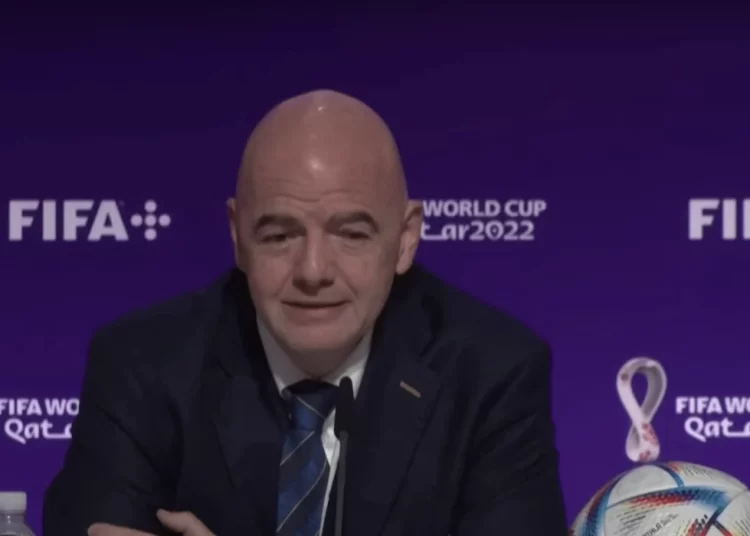 Σοκαριστική έρευνα της FIFA: Καταγράφηκαν από 30.000 υβριστικά ποστ φέτος