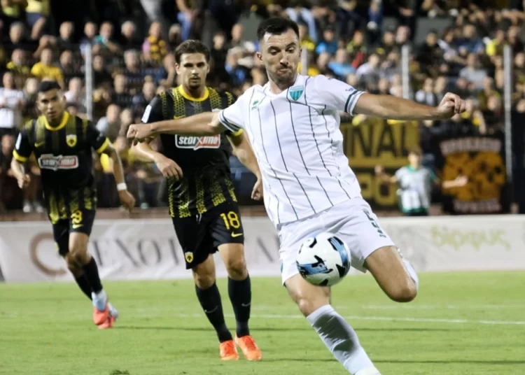  Με Όζμπολτ και Λαγιούς ο Λεβαδειακός στη Λάρισα