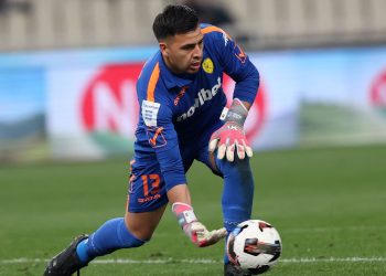 Κρίσιμη επίσκεψη για το μέλλον του Τσάβες στον Παναιτωλικό