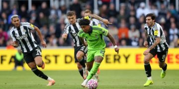 Αμφίρροποι νοκ άουτ αγώνες κυπέλλου