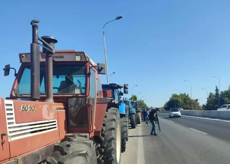 Προχωρούν σε κλιμάκωση οι αγρότες: Τι αποφάσισαν για τα Χριστούγεννα